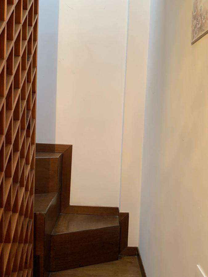 Daisy House: Nice Attic In The Historical Center 萨罗 外观 照片